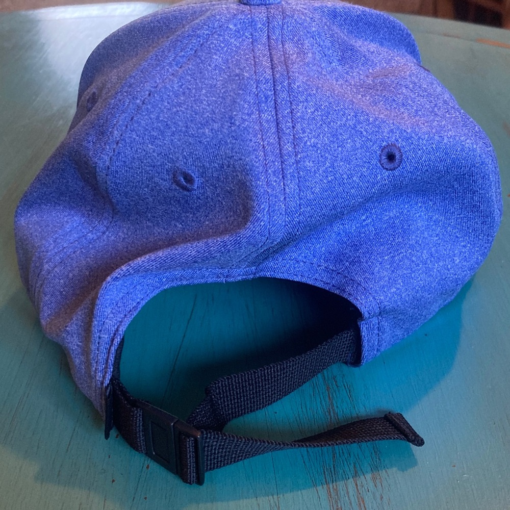 Tommy Bahama hat - Picture 3 of 9